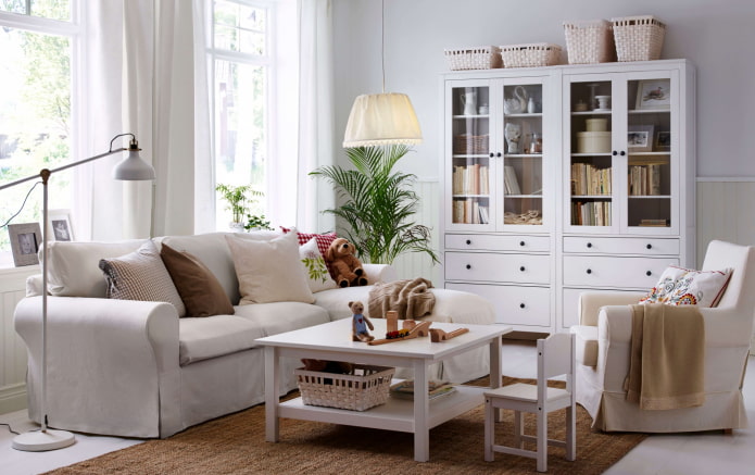 светла всекидневна от IKEA