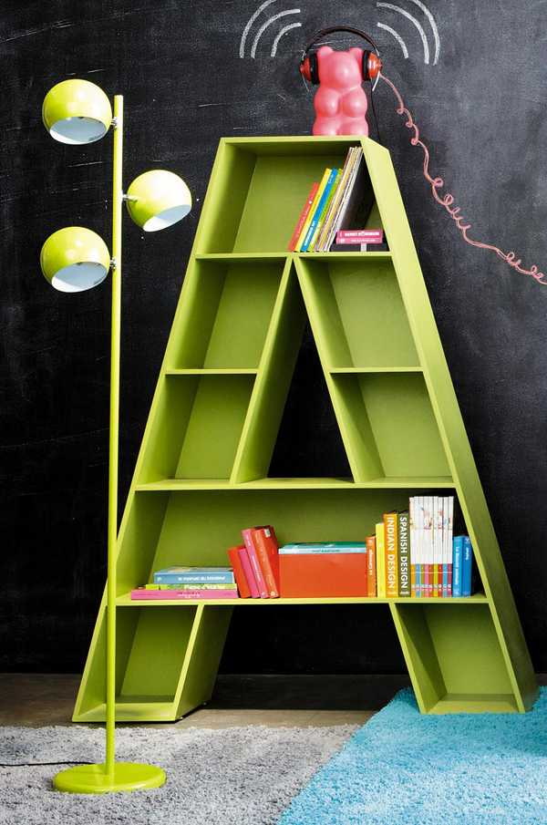 оригинални рафтове за книги в интериора