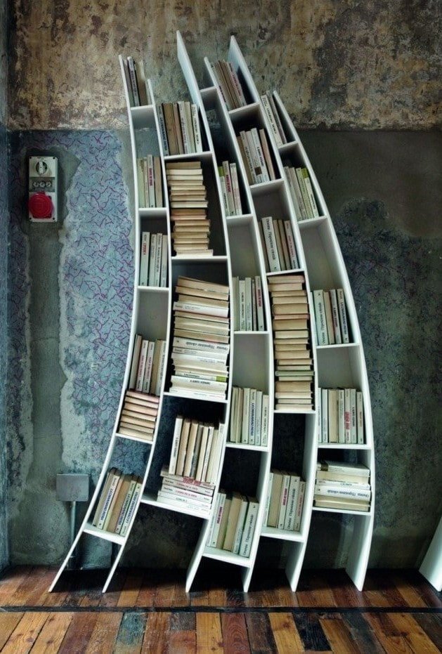 оригинални рафтове за книги в интериора