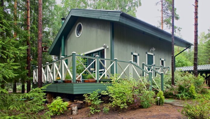 Къща с тераса