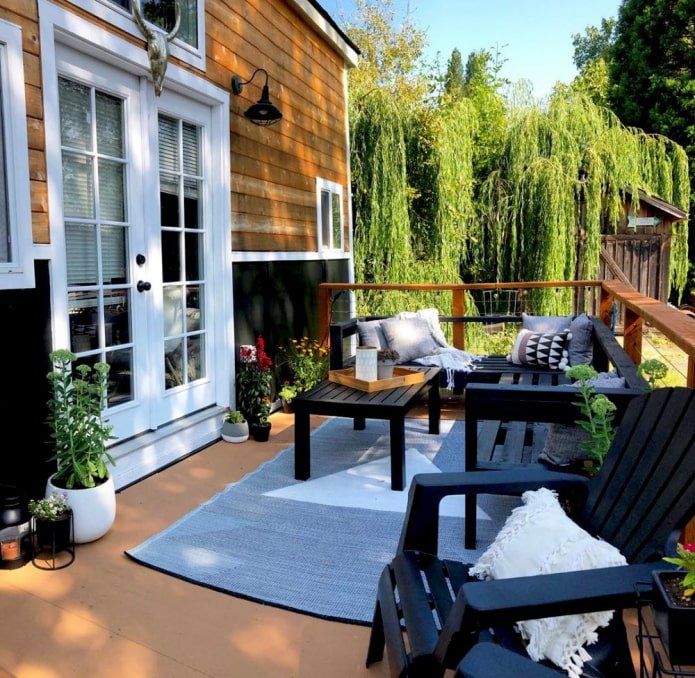 Deck Terrace
