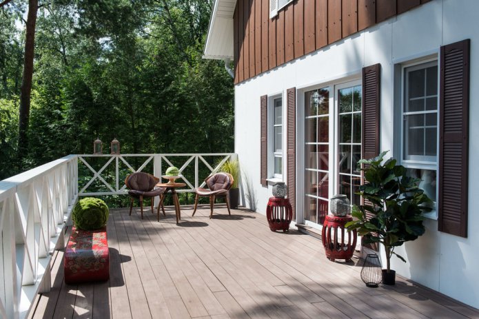 Open veranda
