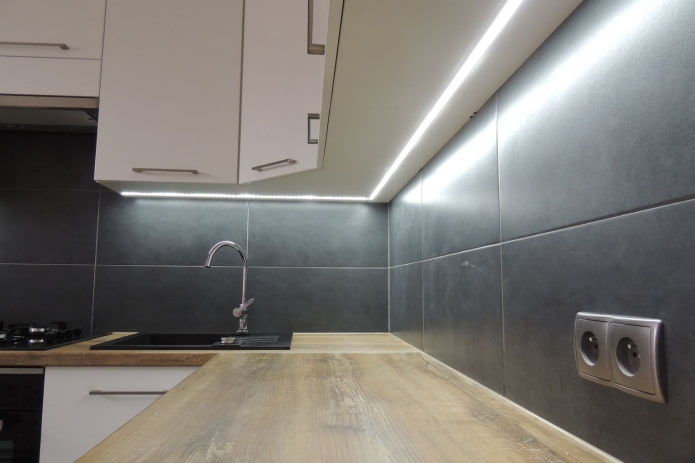 LED подсветка за мебели