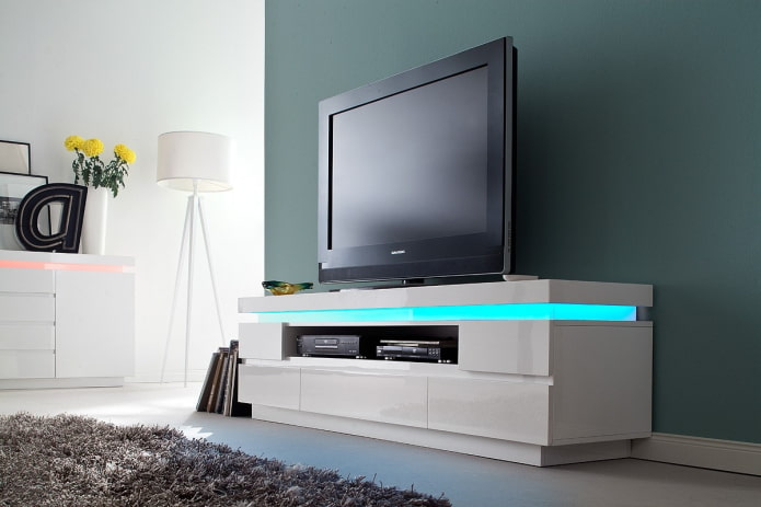 ТВ стойка TV с подсветка в интериора