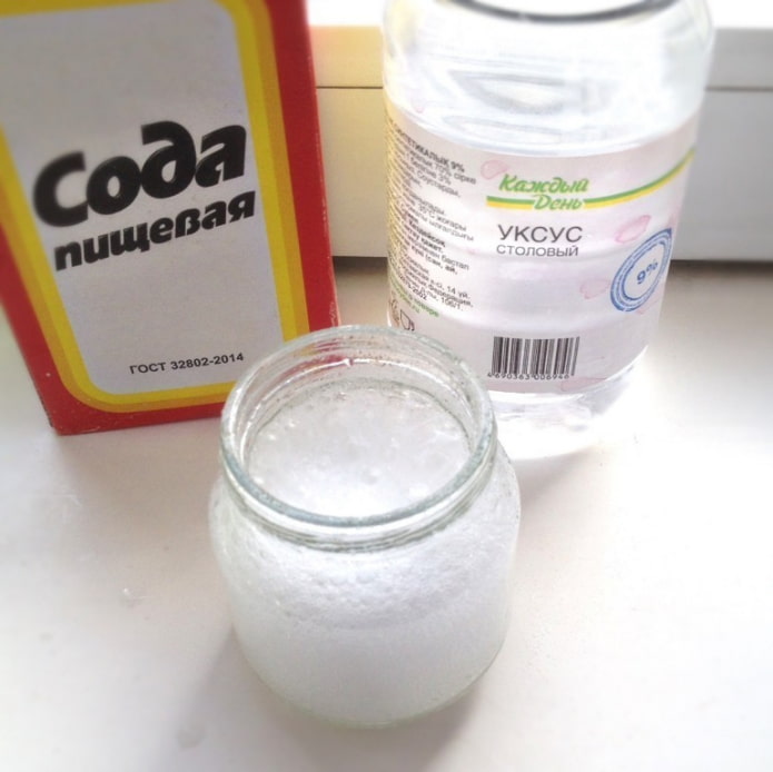 сода и оцет