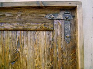 Постарене дверне полотно