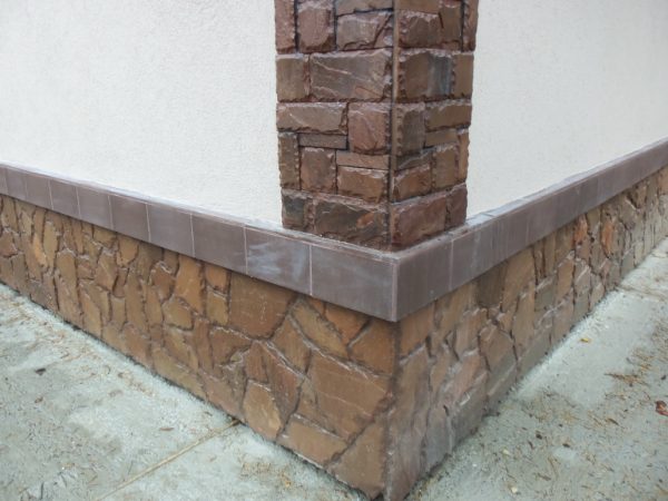 Робота в техніці сграфіто