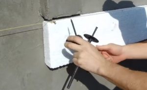 Крок 6 – фіксація дюбелем