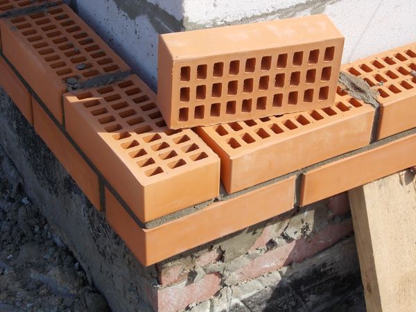 Облицювальна кладка в півцеглини