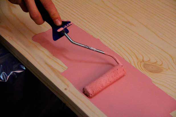 Акрилові фарби наносяться рівномірно і не мають різкого запаху