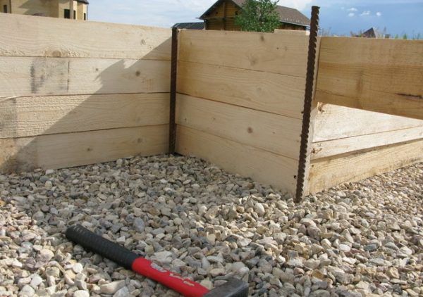 Арматура в кутах