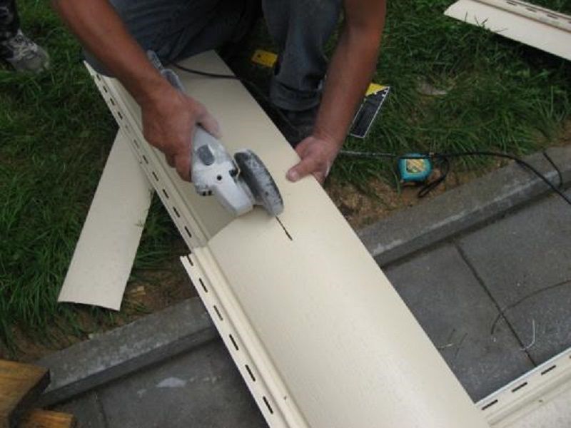 Шліфувальна машина для різання сайдинга