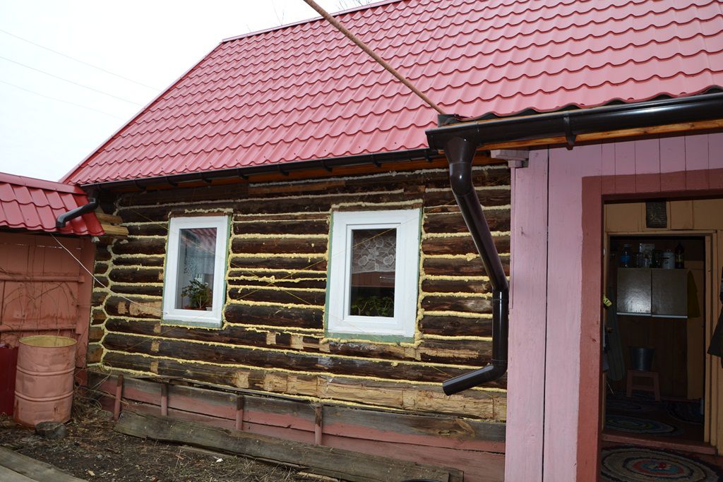 Як утеплити дерев'яний будинок зовні