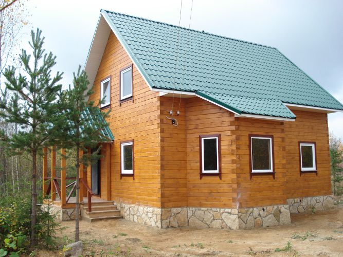 Дерев'яний будинок з бруса