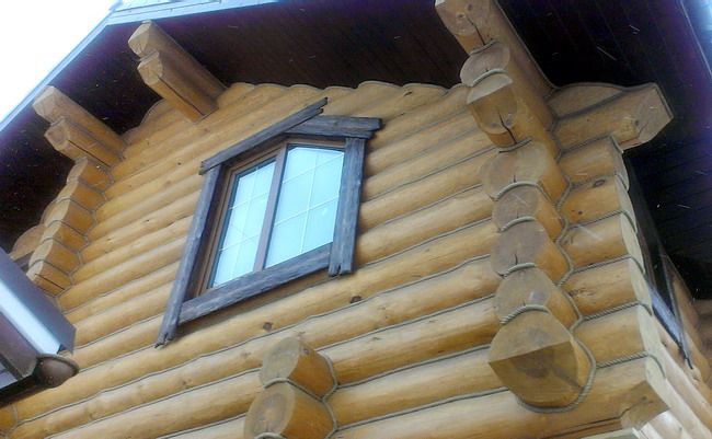 Фасад оброблений ґрунтовкою Пінотекс