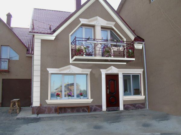 Фасадна ліпнина