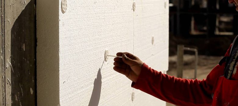 Кріплення листа за допомогою дюбеля