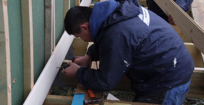 Кріплення першої панелі