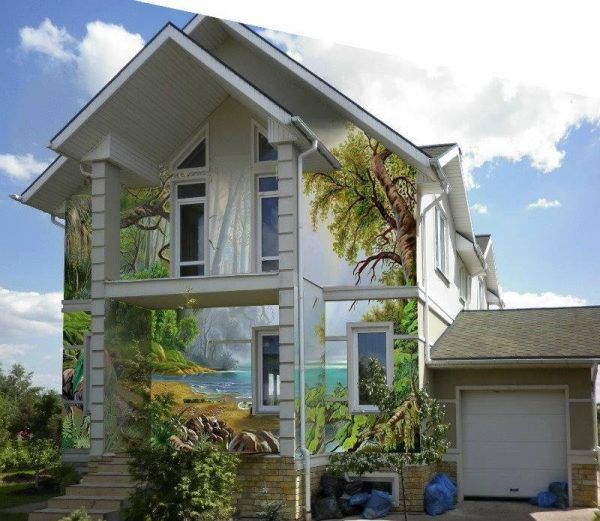 Фреска на фасаді будинку