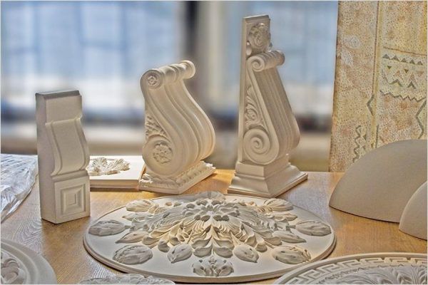 Гіпсова ліпнина відома людству багато століть.