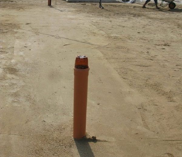 Каналізаційні труби засипаються