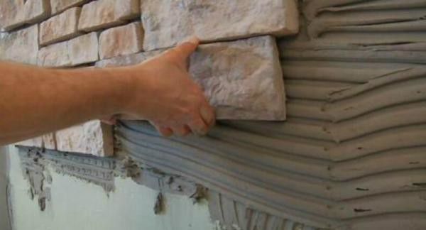 Клей для натурального каменю для зовнішнього застосування