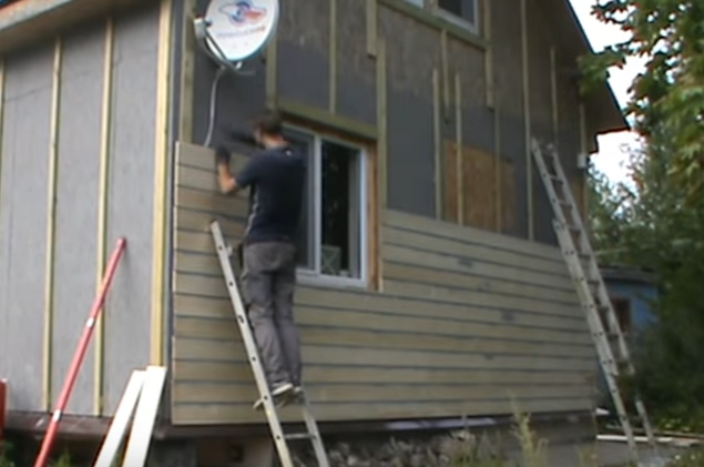 Кріплення панелей навколо вікон