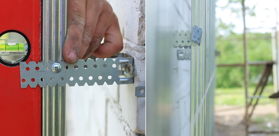 Кріплення стовпів обшивки