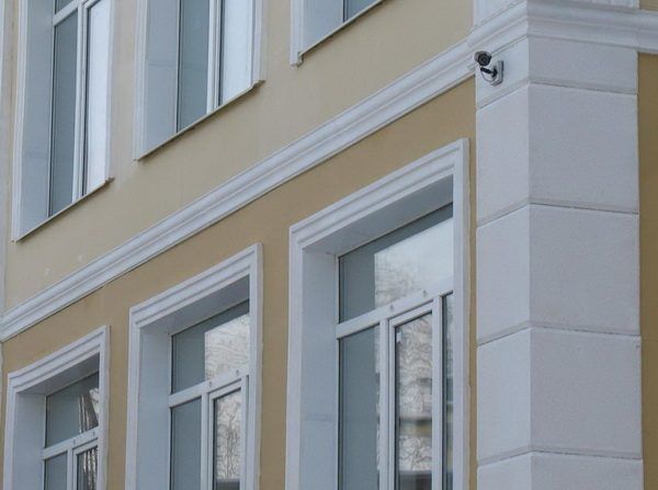 Молдинг і кутовий елемент утепленого фасаду