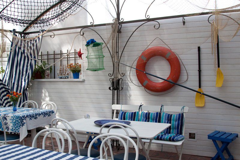 Морський декор на веранді