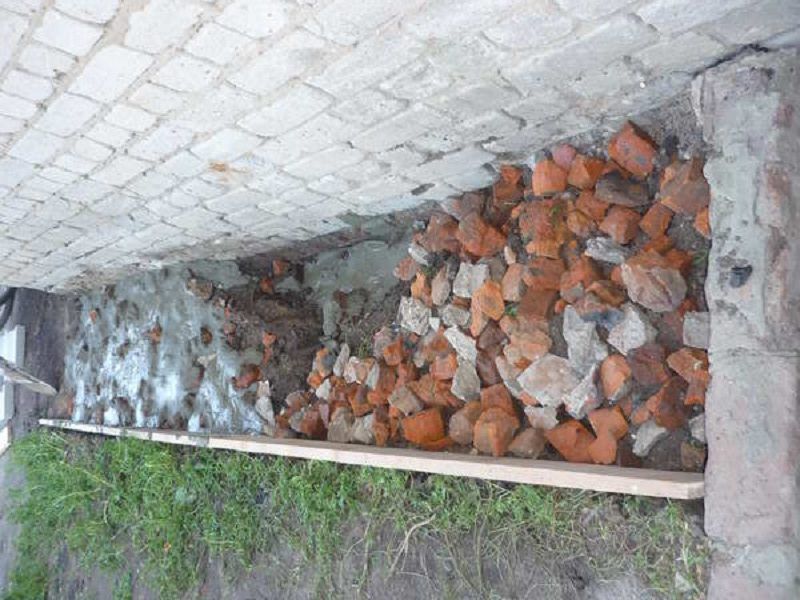 Можна використовувати бита цегла