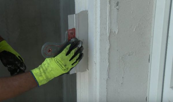 Нанесення фінішної шпаклівки