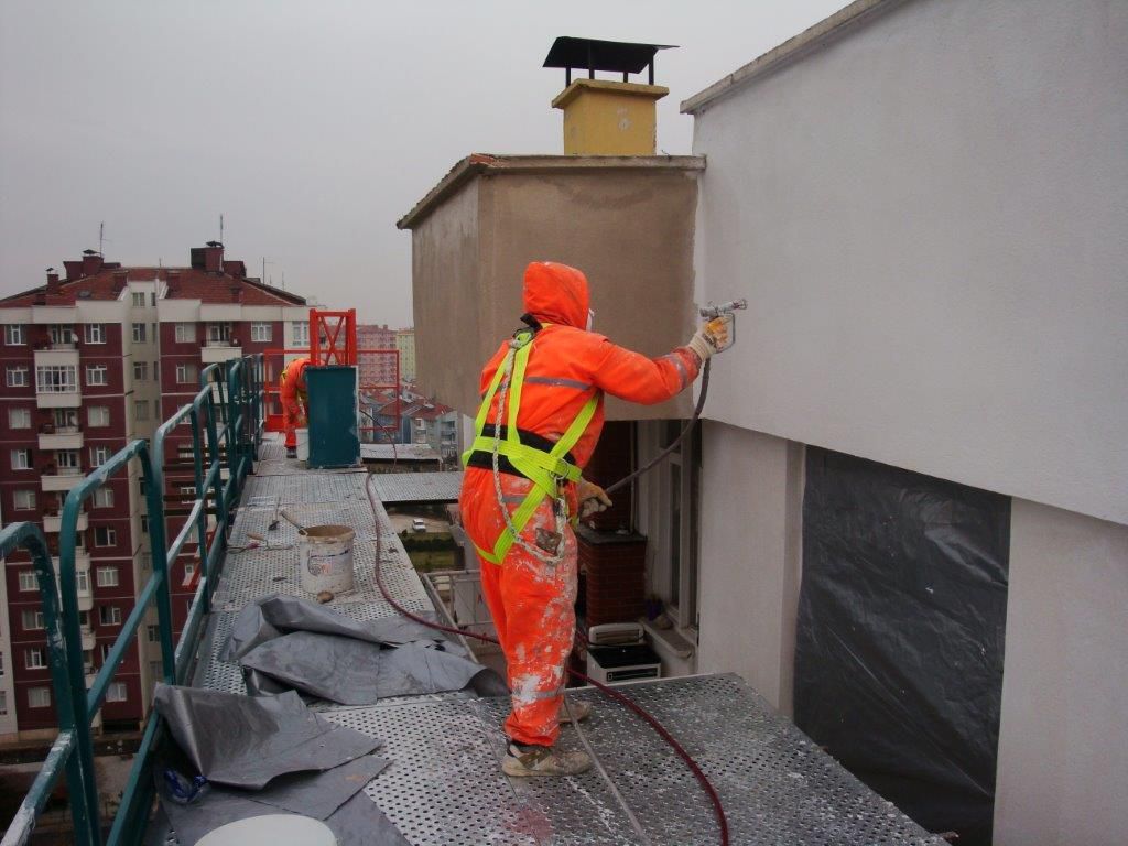 Нанесення фарби спреєм