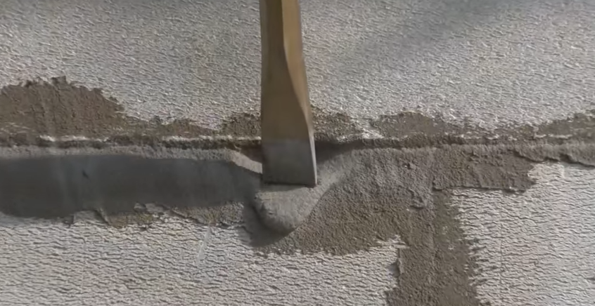 Зубилом вибийте опуклості і нерівності.