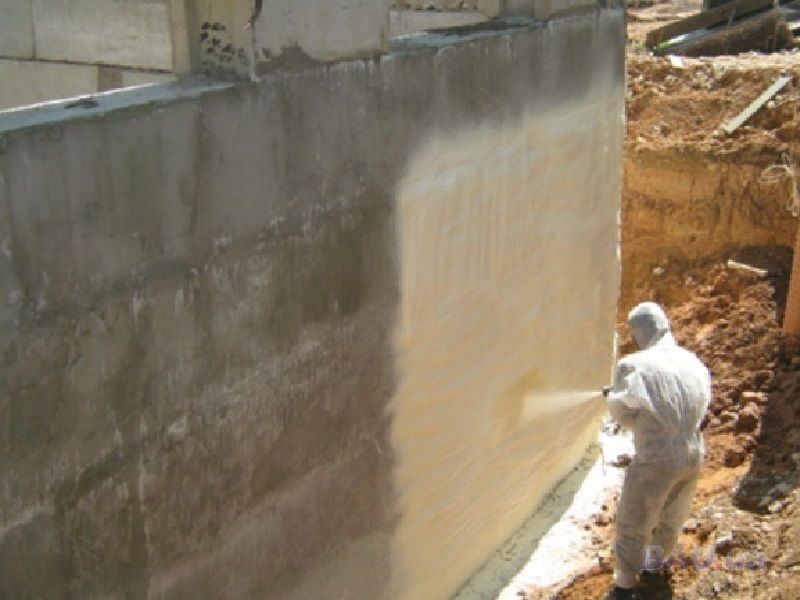 Напилення пінополіуретану