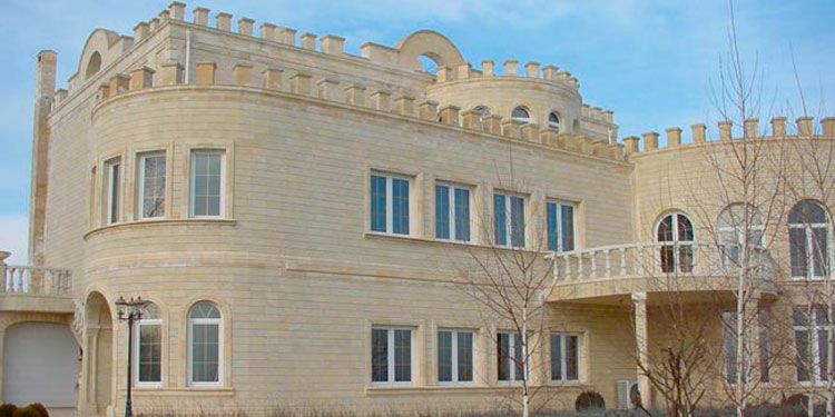 Облицювання піщаником за технологією мокрого фасаду