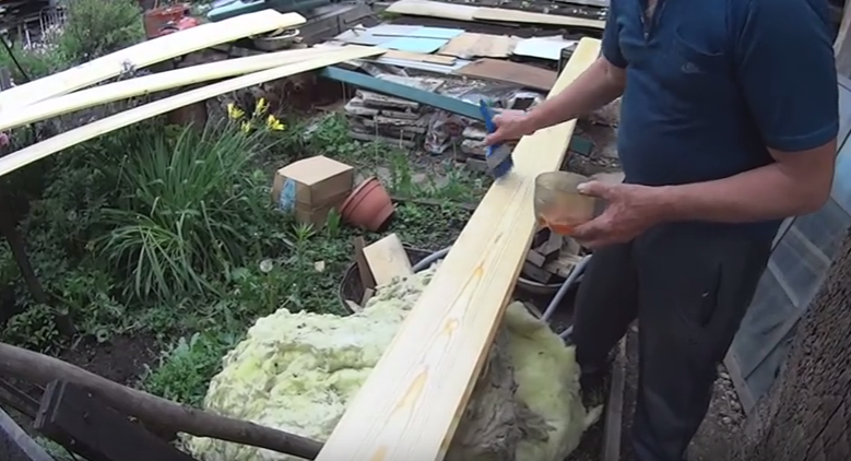 Обробіть панелі перед установкою