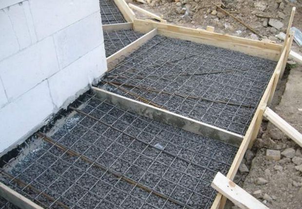 Опалубка з армуванням і компенсаторами