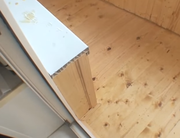 Оздоблення підлоги балкона