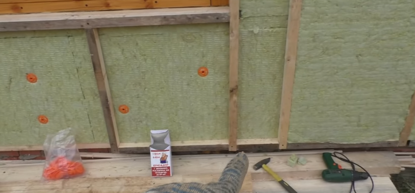 Мінераловатні плити кріпляться дюбелями