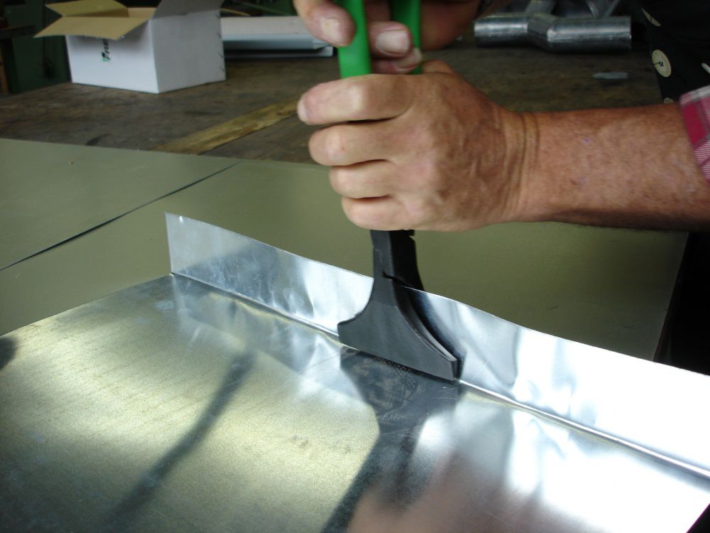 Плоскогубці жерстяні