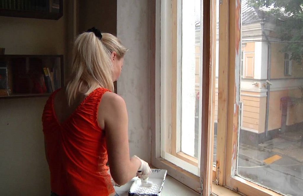 Фарбування дерев'яних вікон