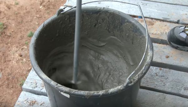 Приготування клейової суміші для пінополістиролу