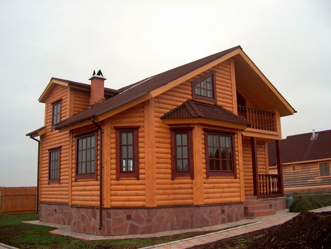 Приклад обробки фасаду блок-хаусом