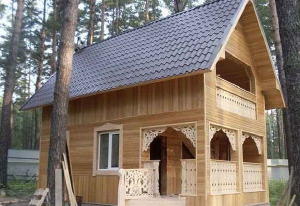 Приклад обробки фасаду дерев’яною вагонкою