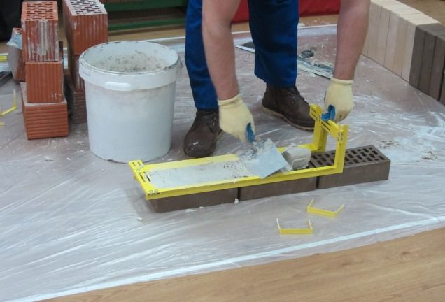 Кладочна фурнітура