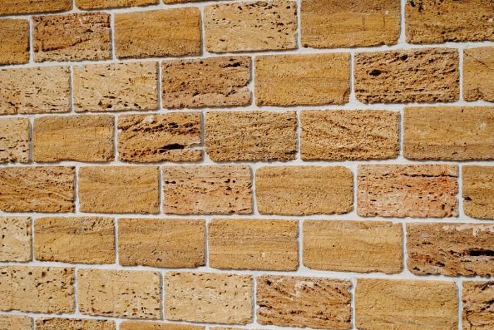 Облицювання фасаду дагестанським каменем