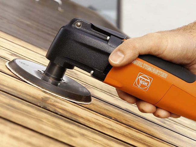 Шліфувальна машина для обробки стін дерев'яного будинку