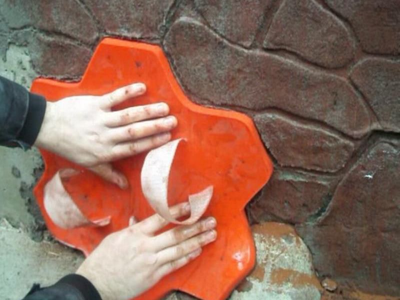Штукатурка цоколя під камінь