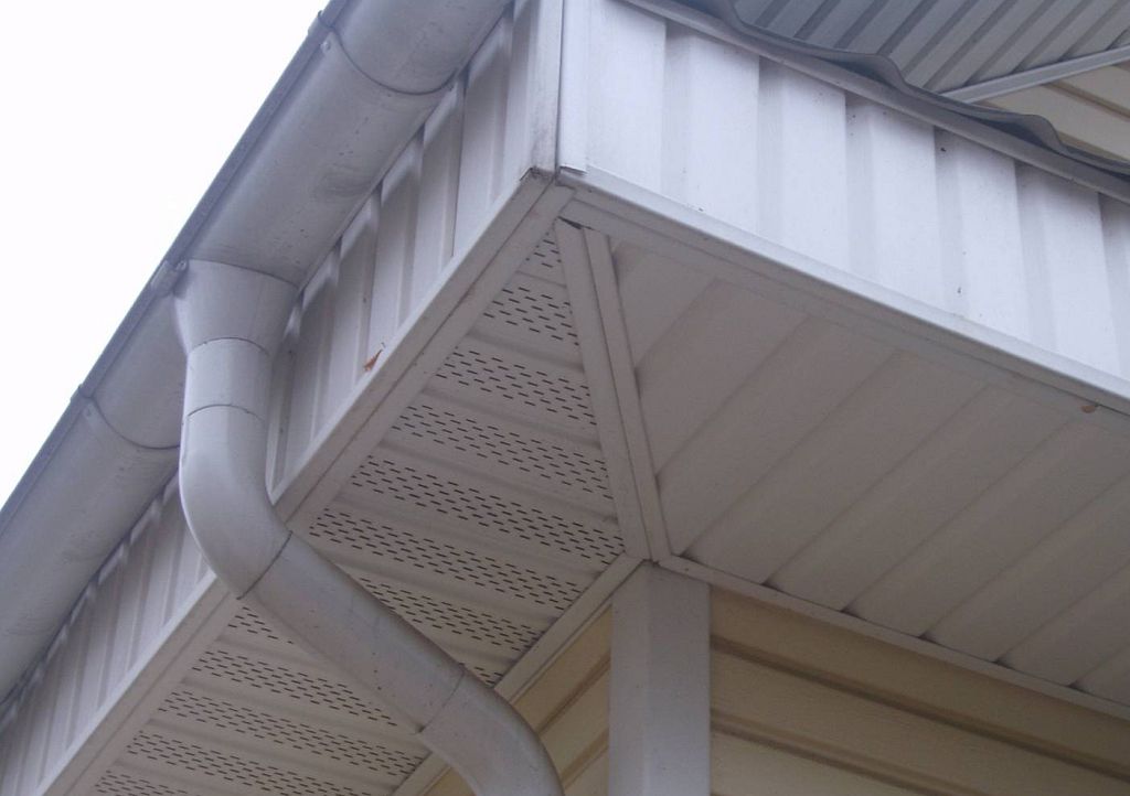 Софіти для покрівлі